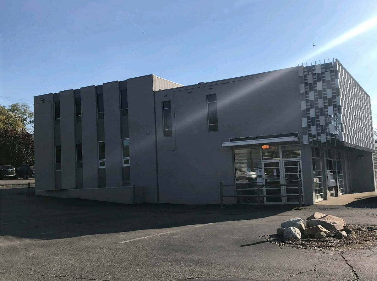 Hometown-Office 2353-2355 E Stadium